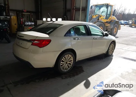 2011 Chrysler 200 Limited from USA, damaged, VIN 1C3BC2FG6BN519239